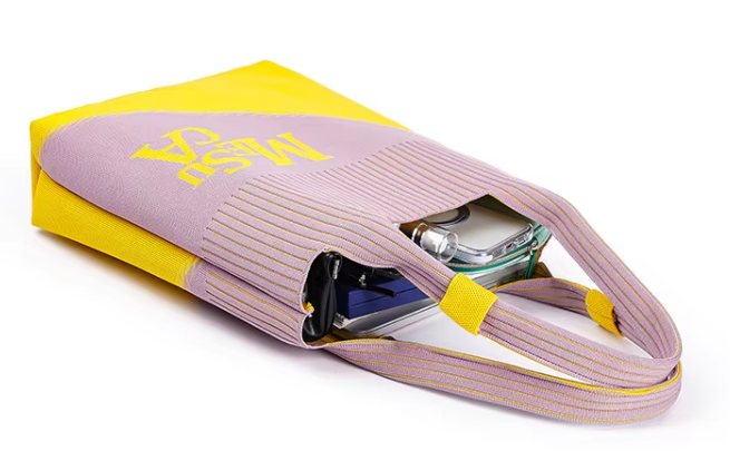 Versatile Knitted Bucket Tote - Spacious Open Closure, Shoulder Shoulder Bag